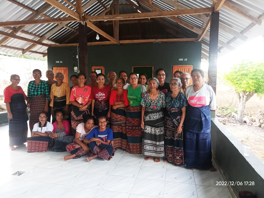 Sharing & Caring with weavers in Savu Raijua, East Nusa Tenggara